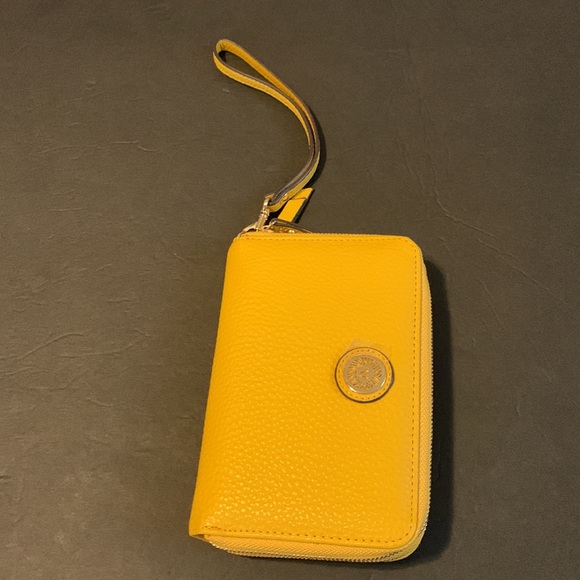 Ann Klein wallet - Picture 2 of 6